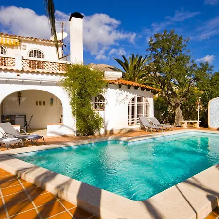 Axel - Plusholidays *