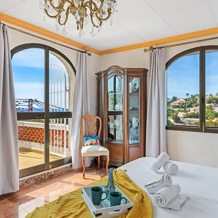 Axel - Plusholidays Villa