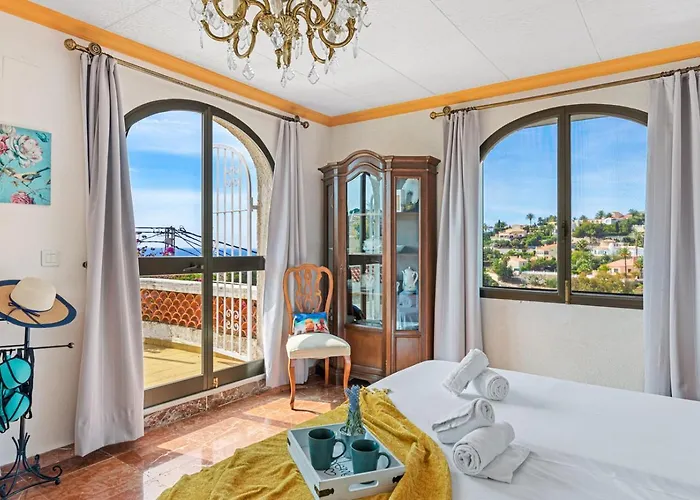 Axel - Plusholidays Villa