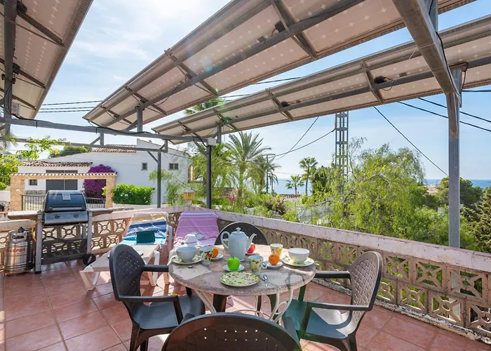 Villa Axel - Plusholidays *