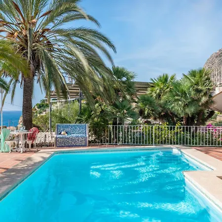 Axel - Plusholidays Calpe