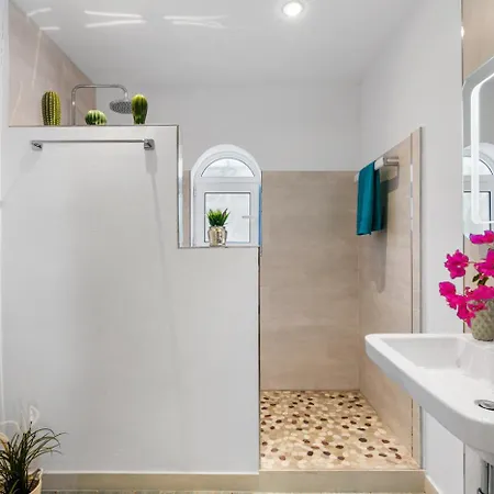 Axel - Plusholidays Villa *