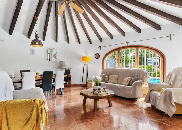 Axel - Plusholidays * Calpe